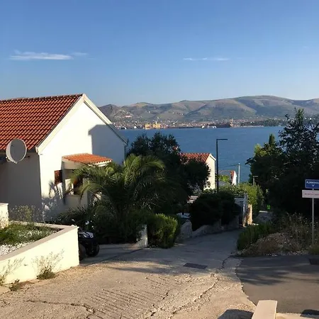 Apartment Ac Okrug Gornji